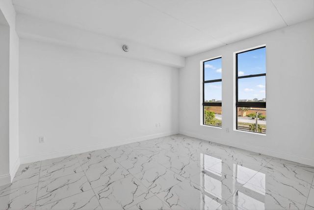 250 W Hidden Valley Boulevard 103, Boca Raton, FL 33487