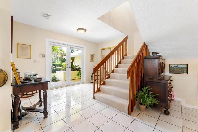 19646 Red Maple Lane, Jupiter, FL 33458