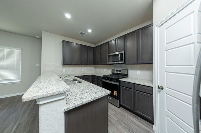 3062 Nickell Back Drive, Conroe, TX 77301