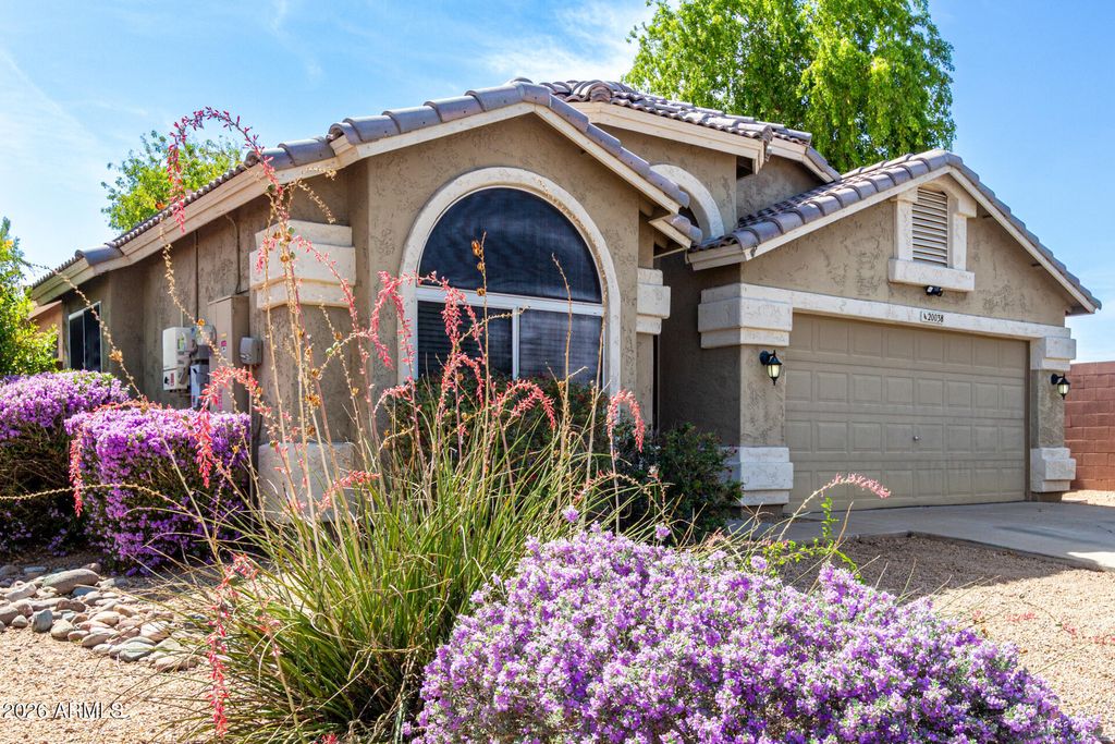 20038 N 38TH Lane, Glendale, AZ 85308 — exterior