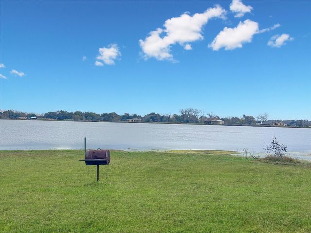 626 Sunset Trail, Angleton, TX 77515