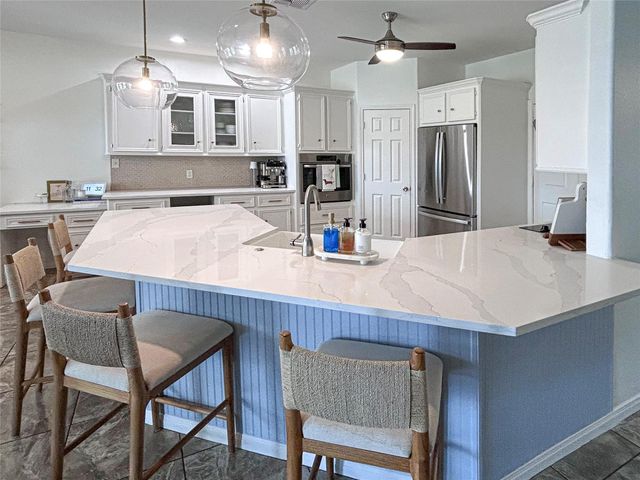 626 Sunset Trail, Angleton, TX 77515