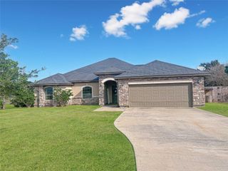 626 Sunset Trail, Angleton, TX 77515