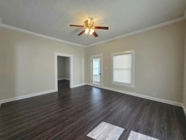 15 C Street NW, Miami, OK 74354