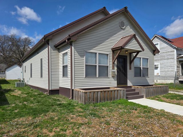 15 C Street NW, Miami, OK 74354