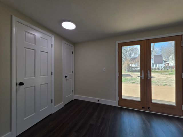 15 C Street NW, Miami, OK 74354