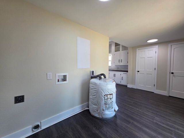 15 C Street NW, Miami, OK 74354