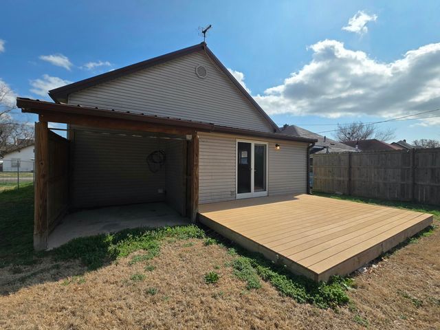 15 C Street NW, Miami, OK 74354