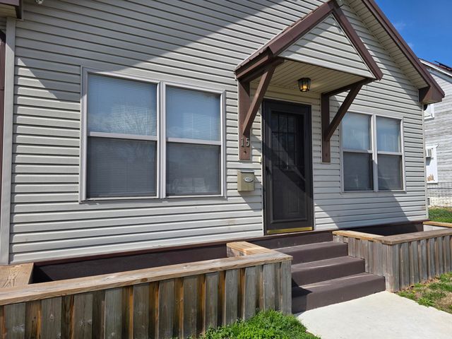 15 C Street NW, Miami, OK 74354