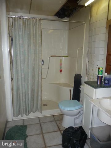 8618 SANDY PLAINS RD, Baltimore, MD 21222