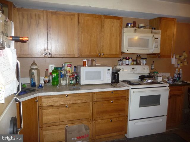8618 SANDY PLAINS RD, Baltimore, MD 21222