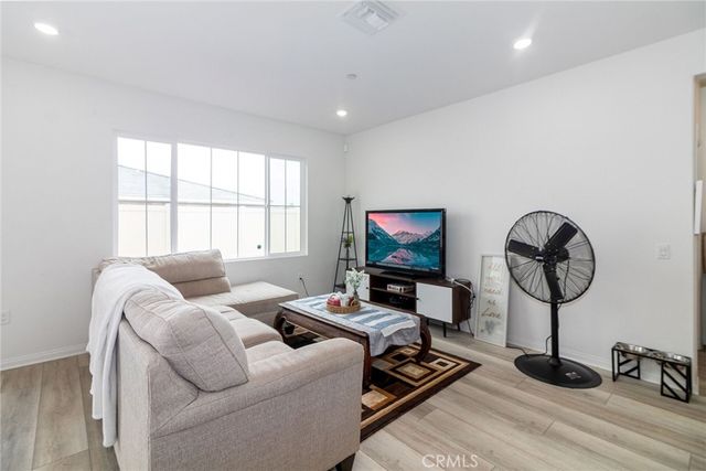 987 Runaway Trail, San Jacinto, CA 92582