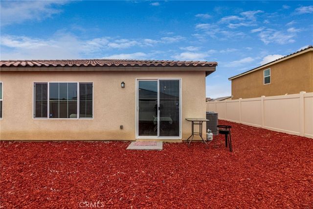 987 Runaway Trail, San Jacinto, CA 92582