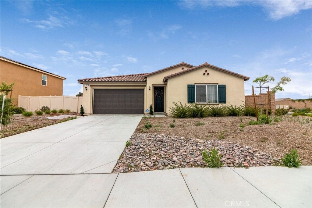987 Runaway Trail, San Jacinto, CA 92582
