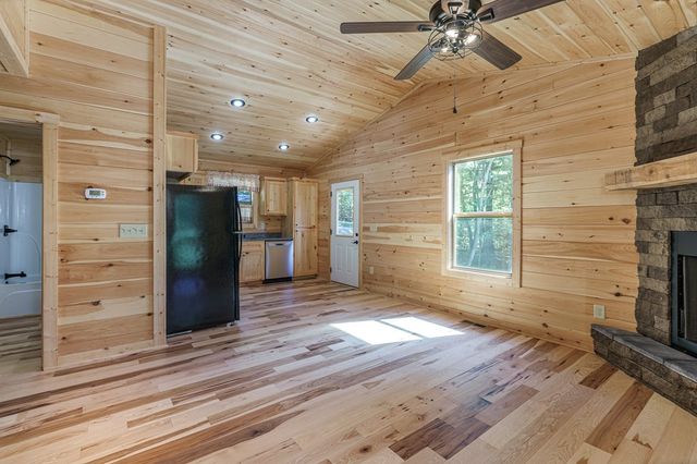 180 Hawthorne Drive, Murphy, NC 28906