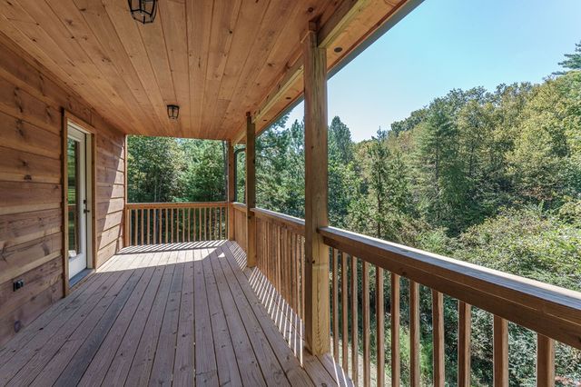 180 Hawthorne Drive, Murphy, NC 28906