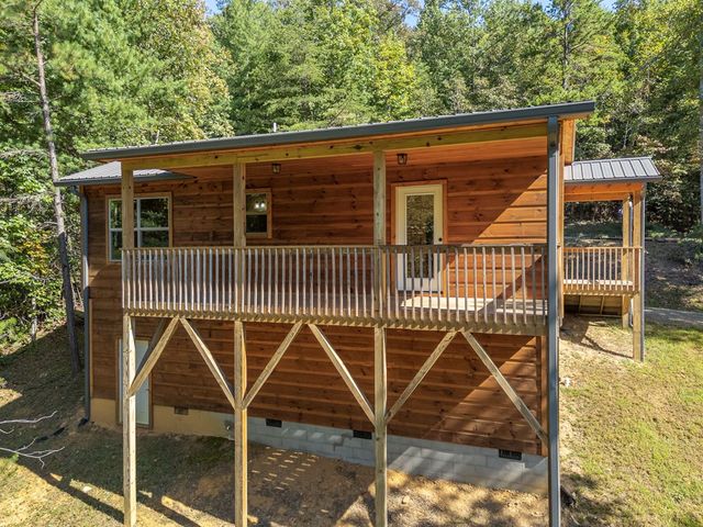 180 Hawthorne Drive, Murphy, NC 28906