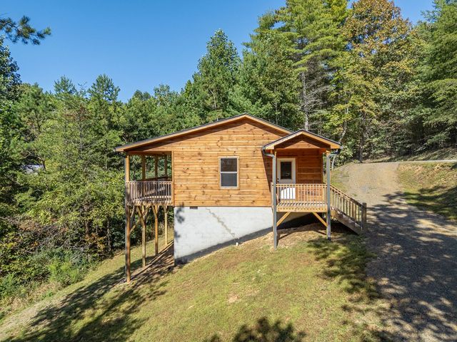 180 Hawthorne Drive, Murphy, NC 28906