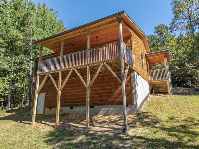 180 Hawthorne Drive, Murphy, NC 28906