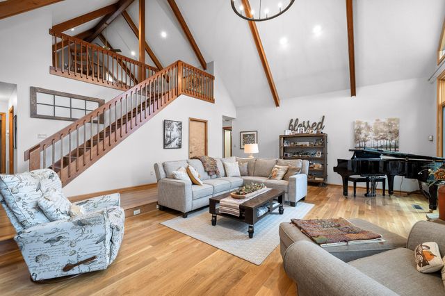 9425 Standifer Gap Road, Ooltewah, TN 37363