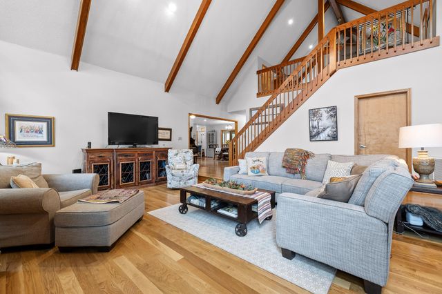 9425 Standifer Gap Road, Ooltewah, TN 37363