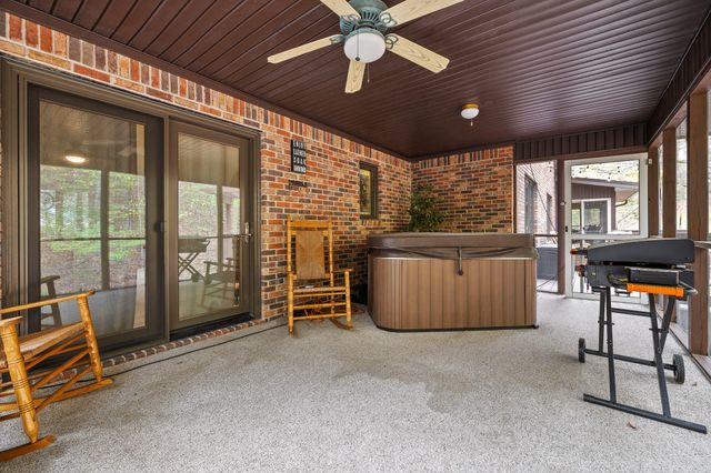 9425 Standifer Gap Road, Ooltewah, TN 37363