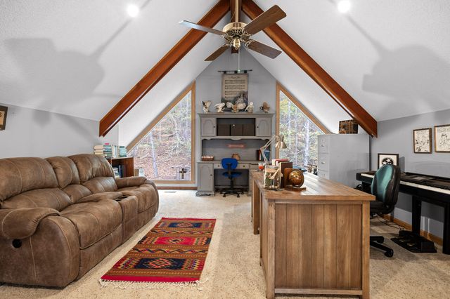 9425 Standifer Gap Road, Ooltewah, TN 37363