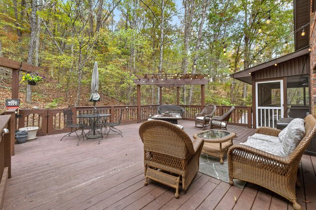 9425 Standifer Gap Road, Ooltewah, TN 37363