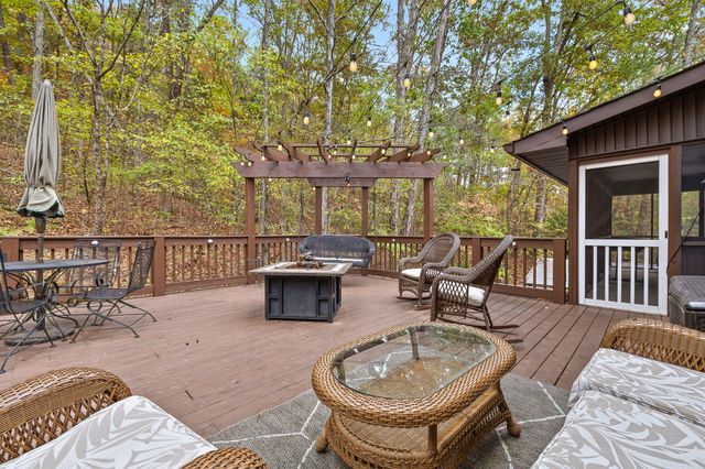 9425 Standifer Gap Road, Ooltewah, TN 37363