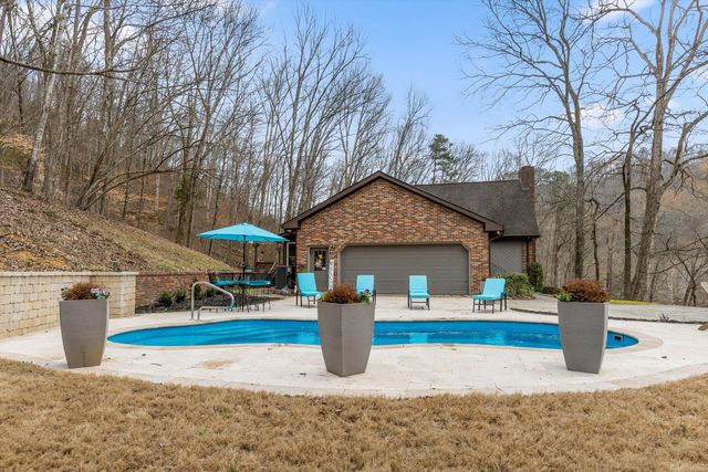 9425 Standifer Gap Road, Ooltewah, TN 37363
