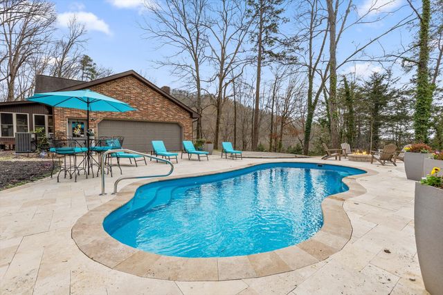 9425 Standifer Gap Road, Ooltewah, TN 37363