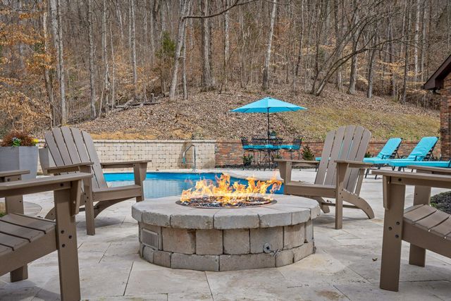 9425 Standifer Gap Road, Ooltewah, TN 37363