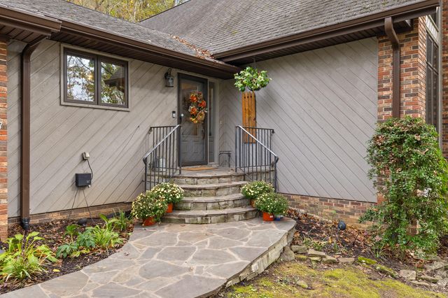 9425 Standifer Gap Road, Ooltewah, TN 37363