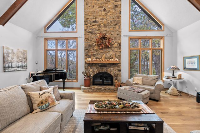 9425 Standifer Gap Road, Ooltewah, TN 37363