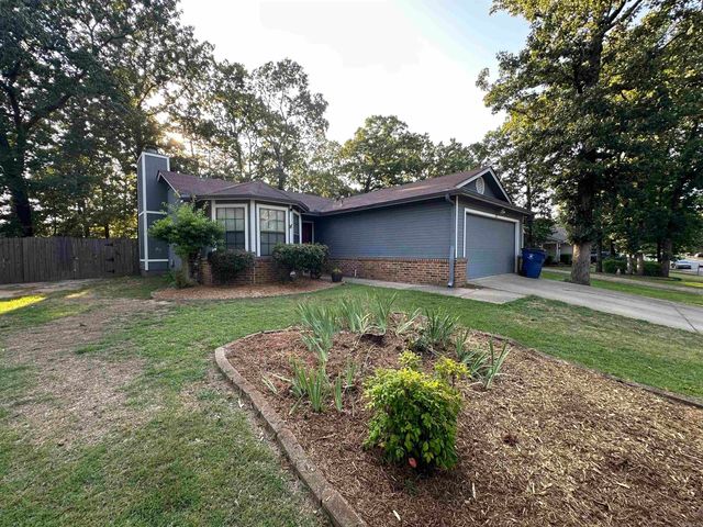 23 Oak Ridge Drive, Maumelle, AR 72113