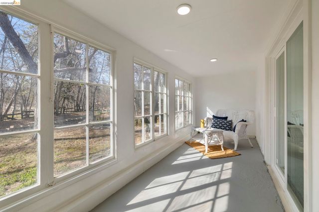 9721 Manzanita Way, Coulterville, CA 95311