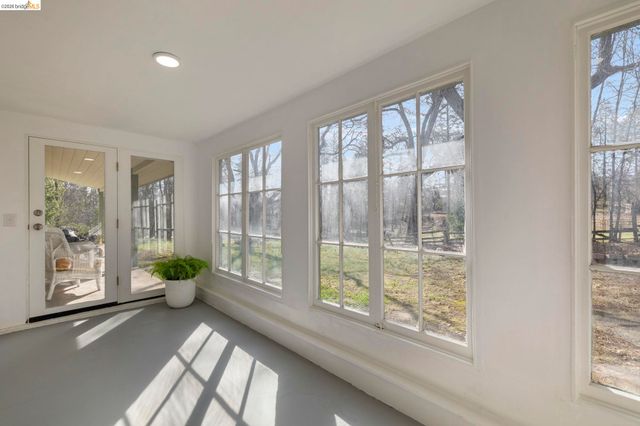 9721 Manzanita Way, Coulterville, CA 95311