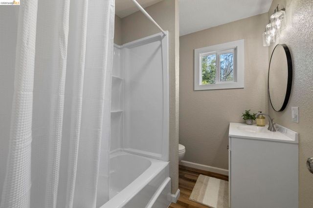 9721 Manzanita Way, Coulterville, CA 95311