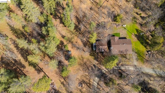 9721 Manzanita Way, Coulterville, CA 95311