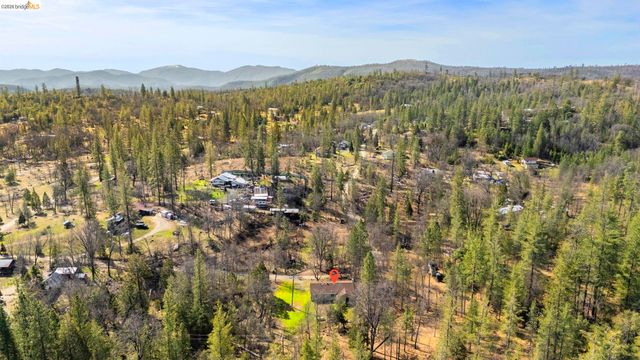 9721 Manzanita Way, Coulterville, CA 95311