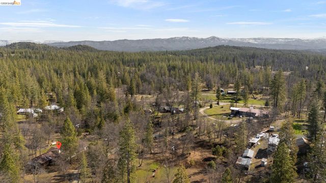 9721 Manzanita Way, Coulterville, CA 95311