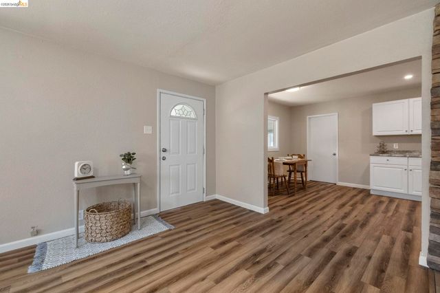 9721 Manzanita Way, Coulterville, CA 95311