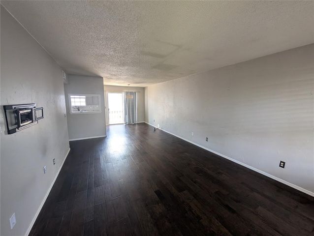 11327 N may Avenue C, Oklahoma City, OK 73120