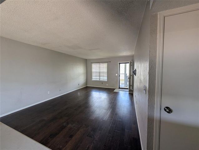 11327 N may Avenue C, Oklahoma City, OK 73120