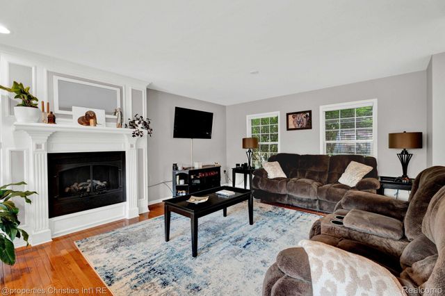 3813 Rochester Road, Royal Oak, MI 48073