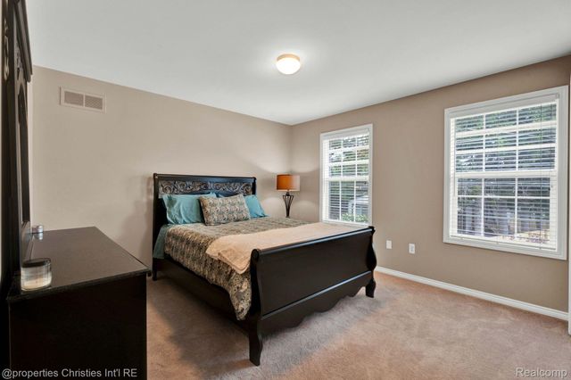 3813 Rochester Road, Royal Oak, MI 48073