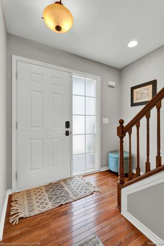 3813 Rochester Road, Royal Oak, MI 48073