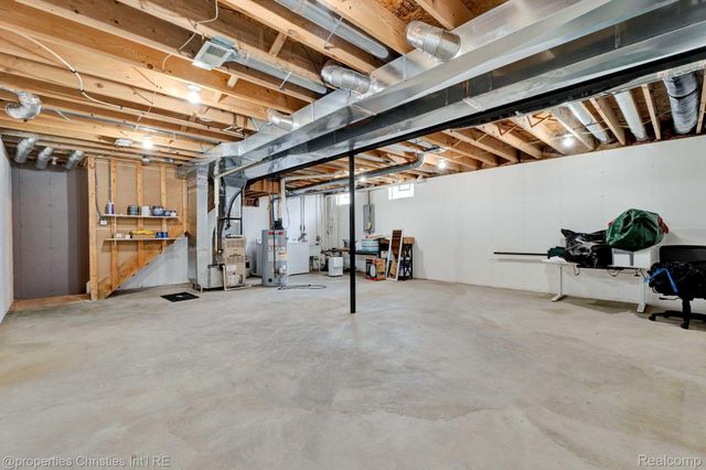 3813 Rochester Road, Royal Oak, MI 48073