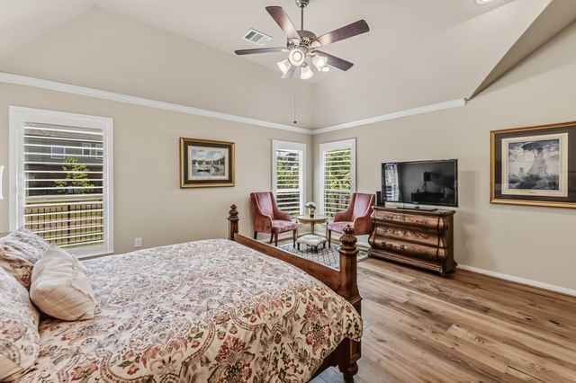 94 La Costa Drive, Montgomery, TX 77356