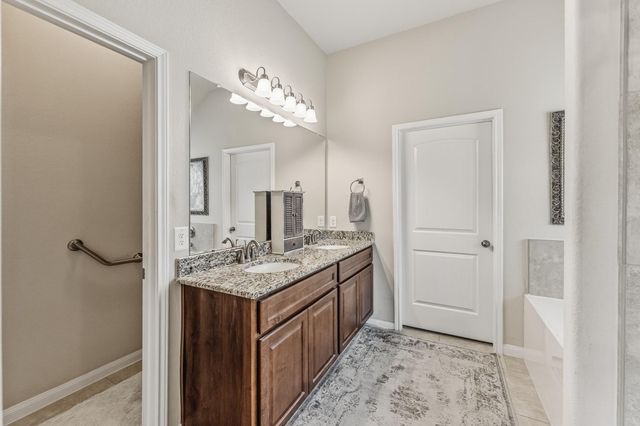 94 La Costa Drive, Montgomery, TX 77356